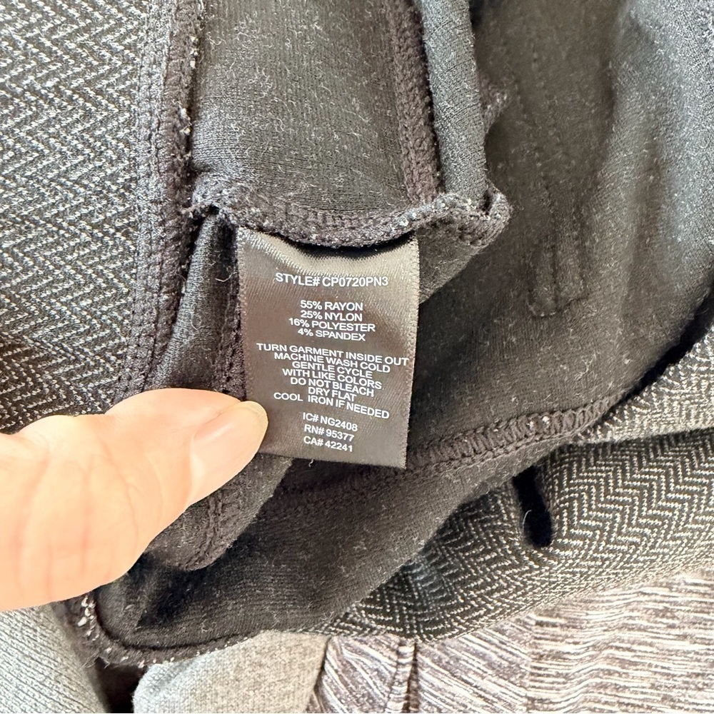 Sanctuary Women’s Charcoal Dress Pants - Picture 10 of 13